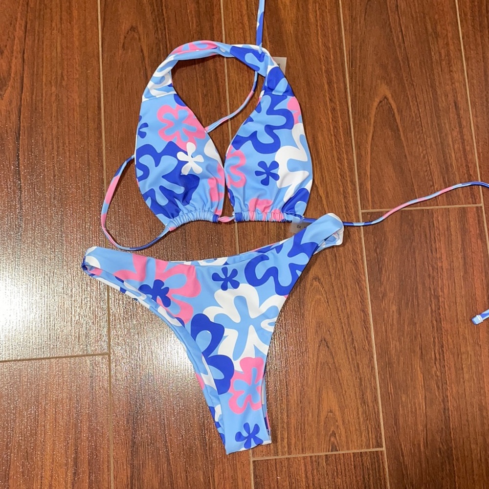 BIKINI